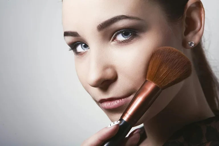 Best Airbrush Makeup Kits for Flawless, Long-Lasting Coverage