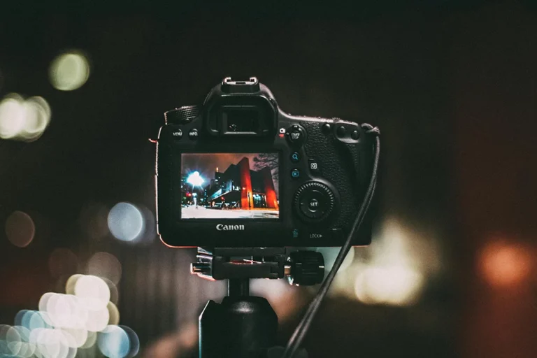 Mirrorless Cameras for High-Quality Photos and Videos