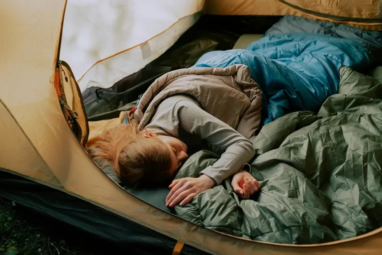 Sleeping Bags for Warmth and Comfort