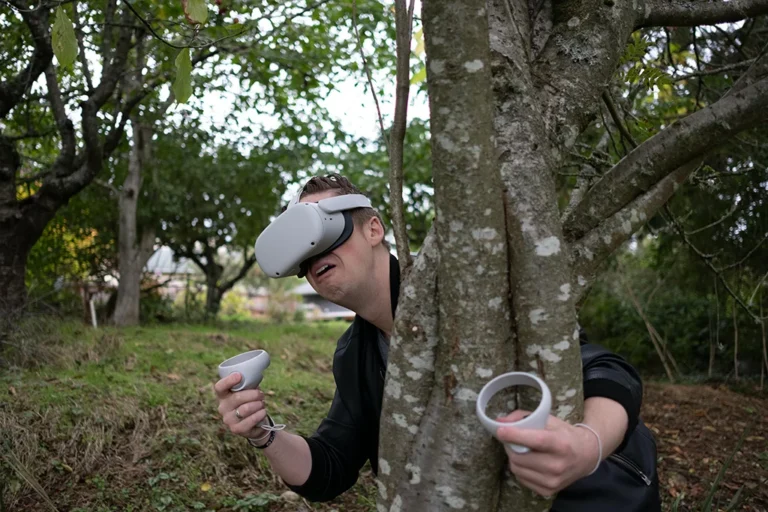 10 Must-Have VR Headsets for Next-Level Entertainment in 2025