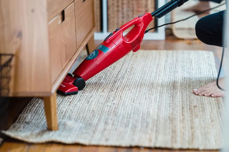 Keep Your Home Spotless with These Top Vacuum Cleaners in 2025